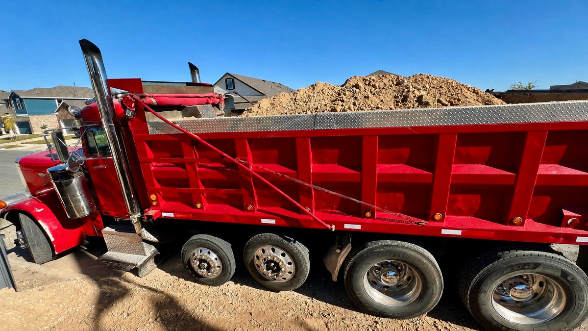 Sandy Loam Topsoil | Full Tri-Axle Truckload